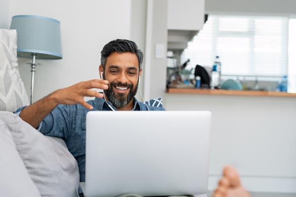 3 Technologies to Help you Feel Connected to Far Away Loved Ones